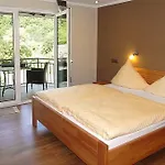 Gaestehaus Freimuth מזניך