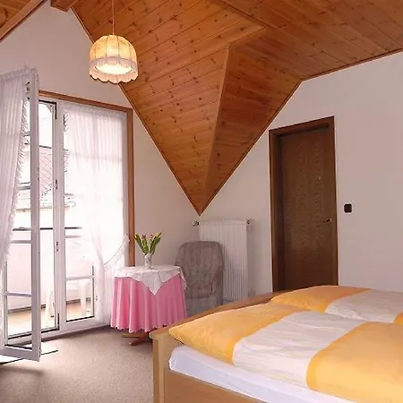 Pensión Gaestehaus Freimuth Mesenich