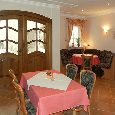 Vendégház Gaestehaus Freimuth 3*