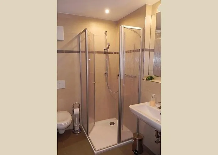 Gaestehaus Freimuth 3* 메세니흐