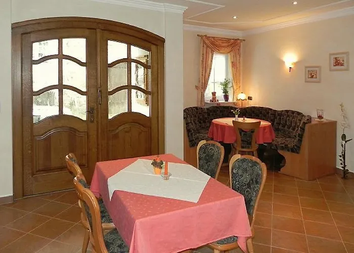 Casa de hóspedes Gaestehaus Freimuth 3*